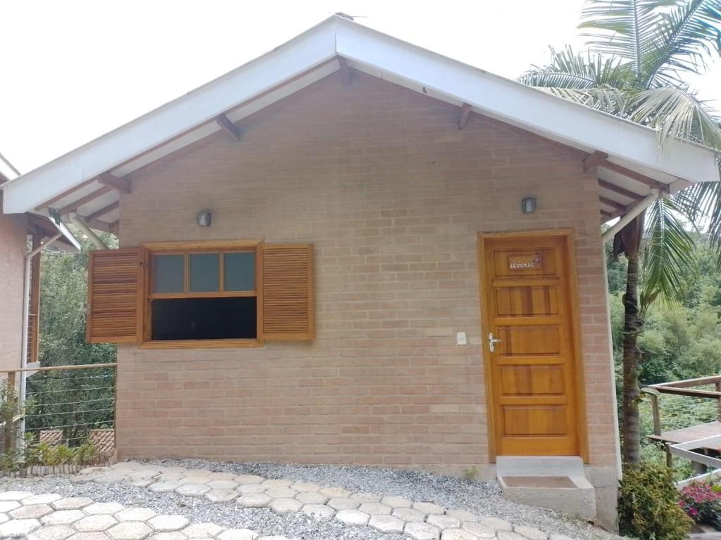 CHALES - Pousada Cores e Flores da Serra